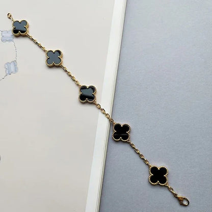 LuxeTrebol® La Pulsera Viral con Baño de Oro 18K