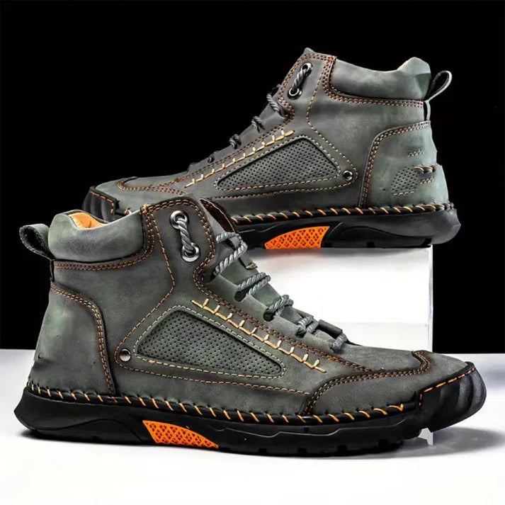 Botas de hombre con suela plana y elegantes cosidas a mano